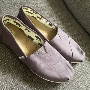 TOMS loafer shoes. Worn Once, like New. No stains or marks.